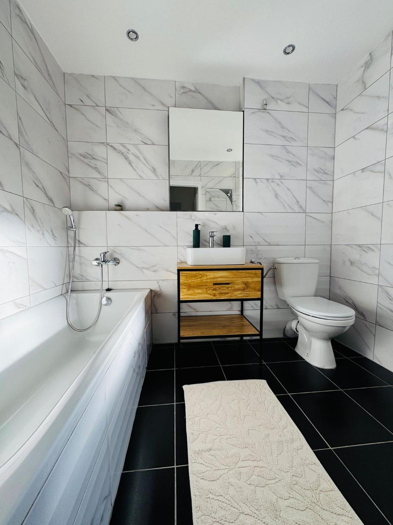 Apartment Yupa Košice Eksteriør bilde
