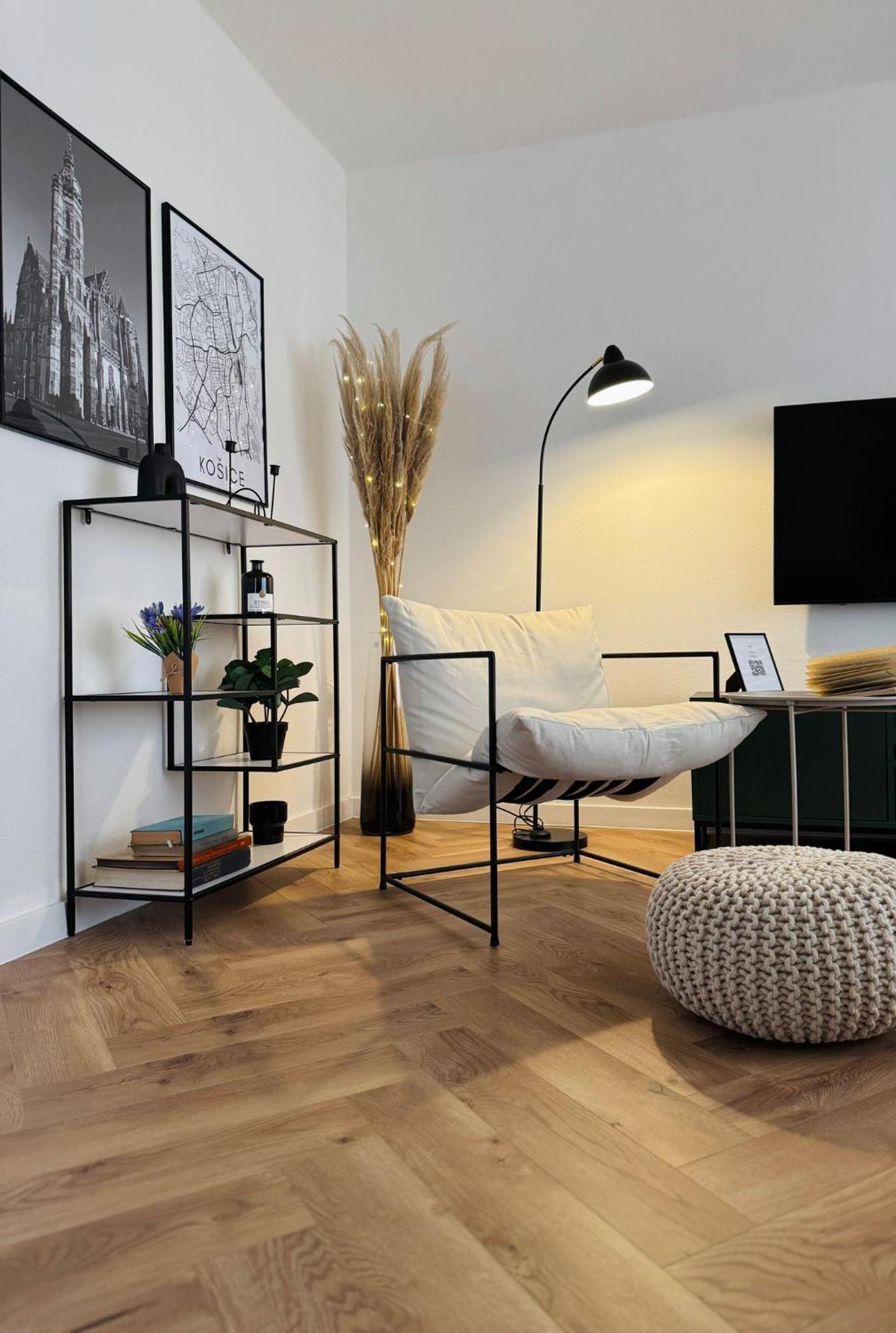 Apartment Yupa Košice Eksteriør bilde